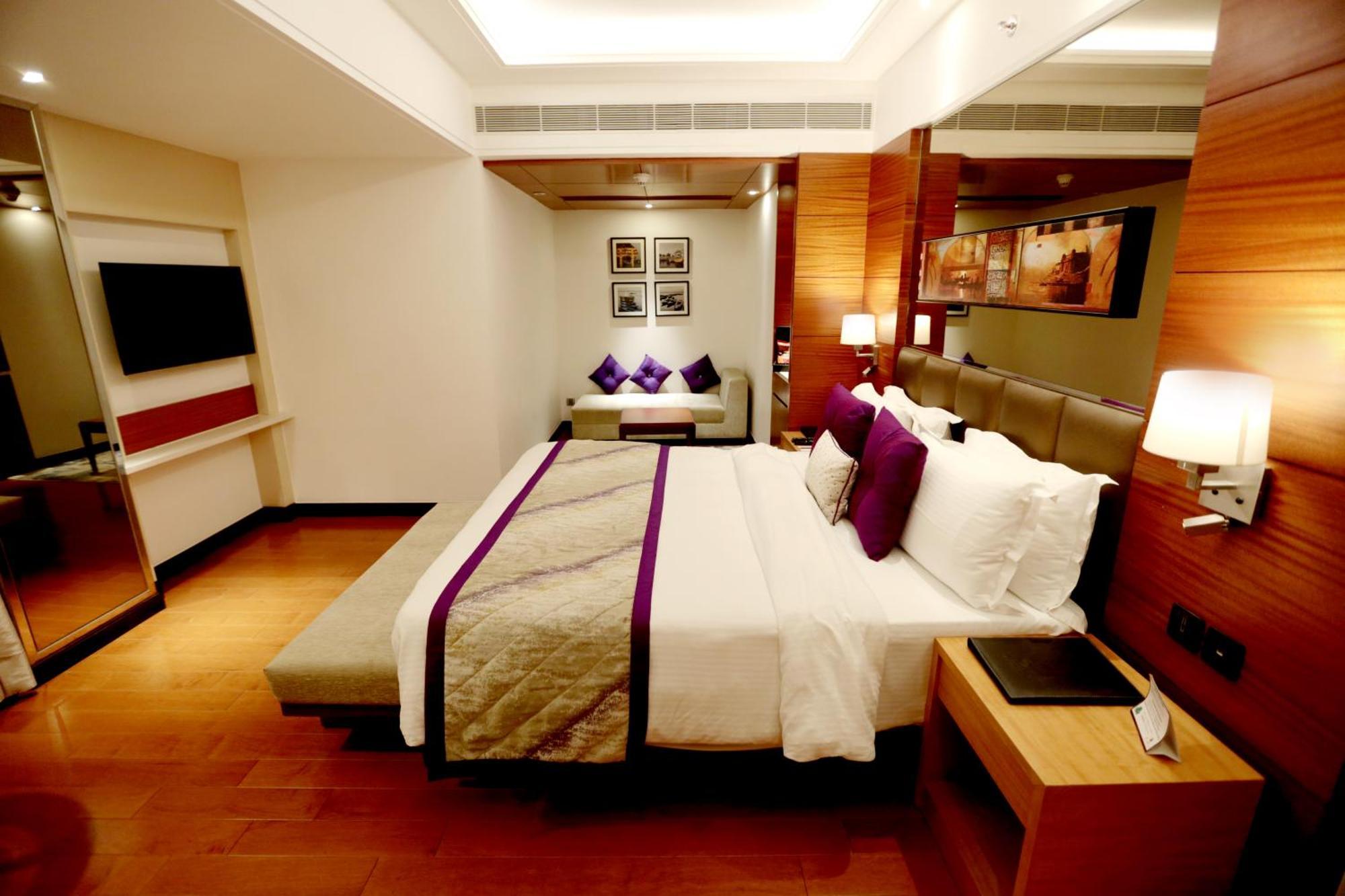 Madin Hotel 5*